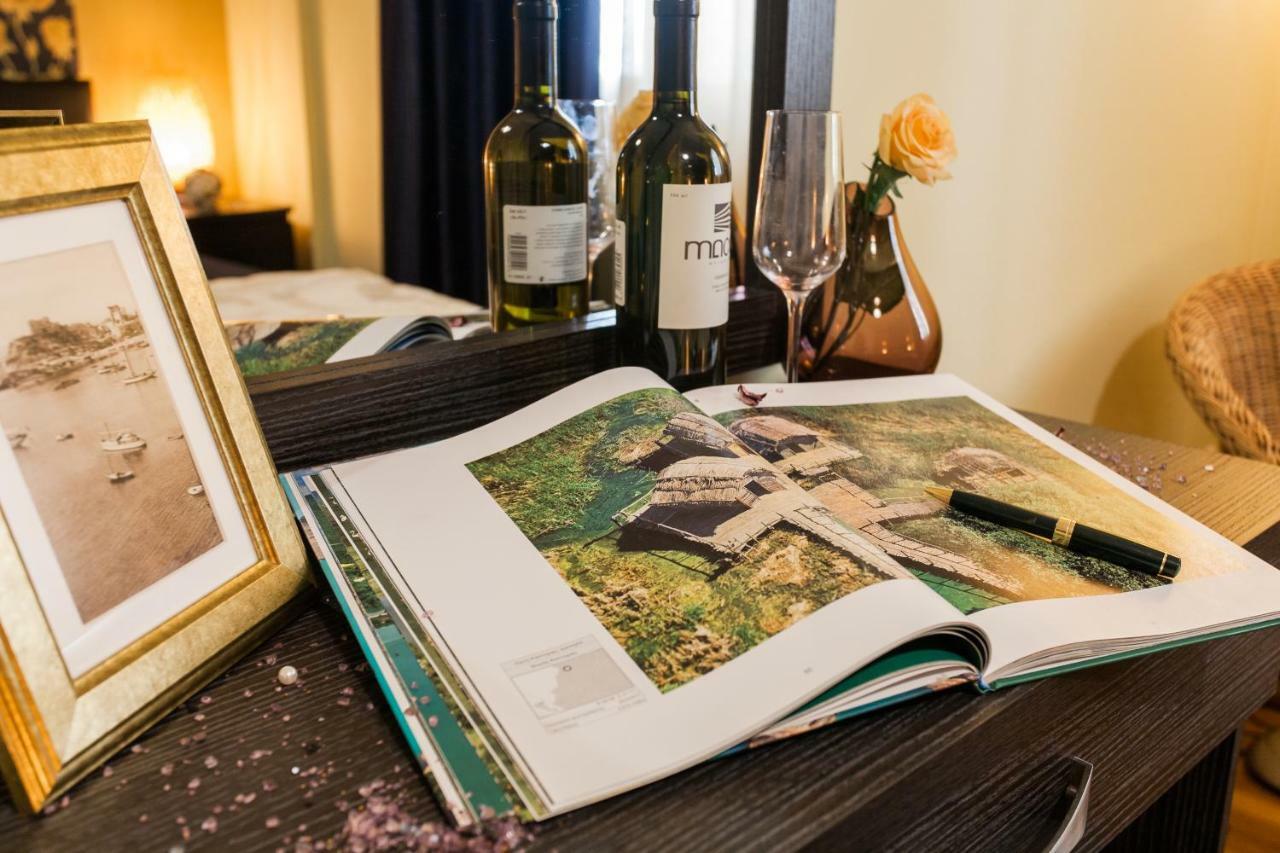 Central, Quiet, Cozy, Very Clean Private Apartment Close To Acropolis Athena Bagian luar foto