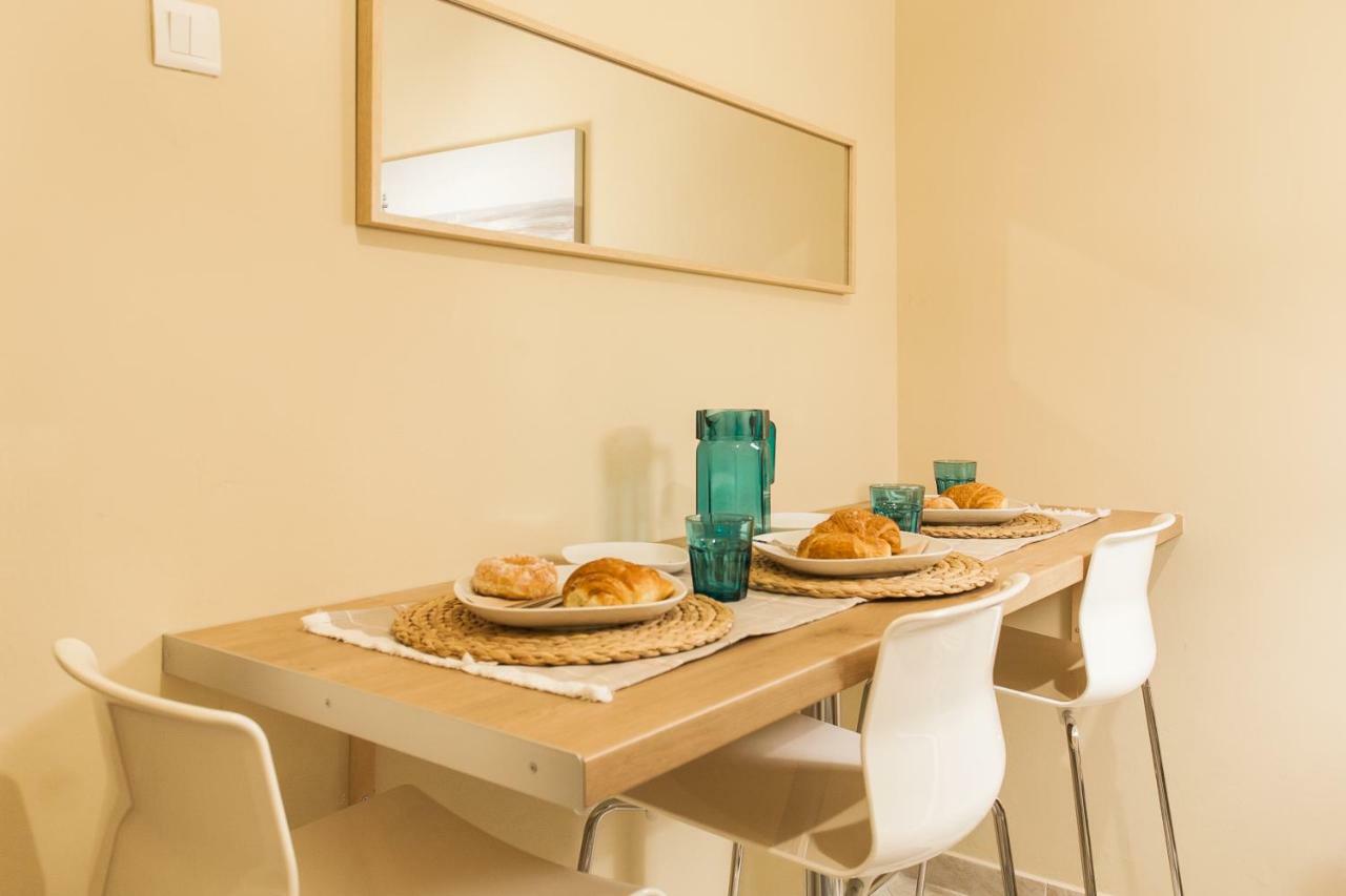 Central, Quiet, Cozy, Very Clean Private Apartment Close To Acropolis Athena Bagian luar foto
